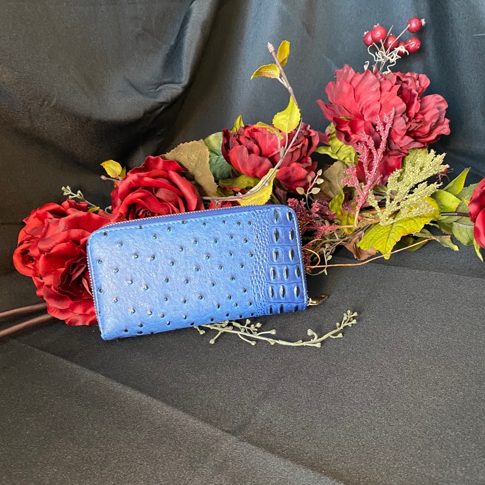 Croc wallet
